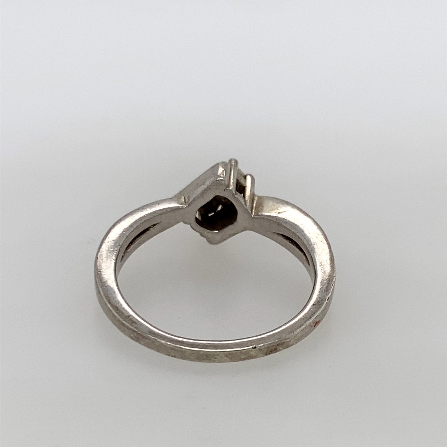 925 Sterling Silver Ring W/ 2 Diamonds Stones on Top