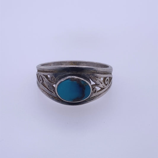 925 Sterling Silver Ring With Blue Oval Cut Stone on Top