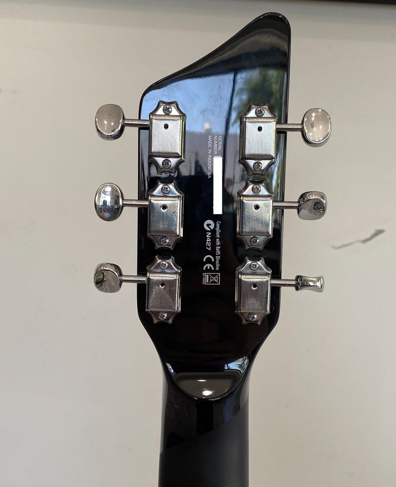 Supro WestBury Cream Color Electric, Right Handed Guitar