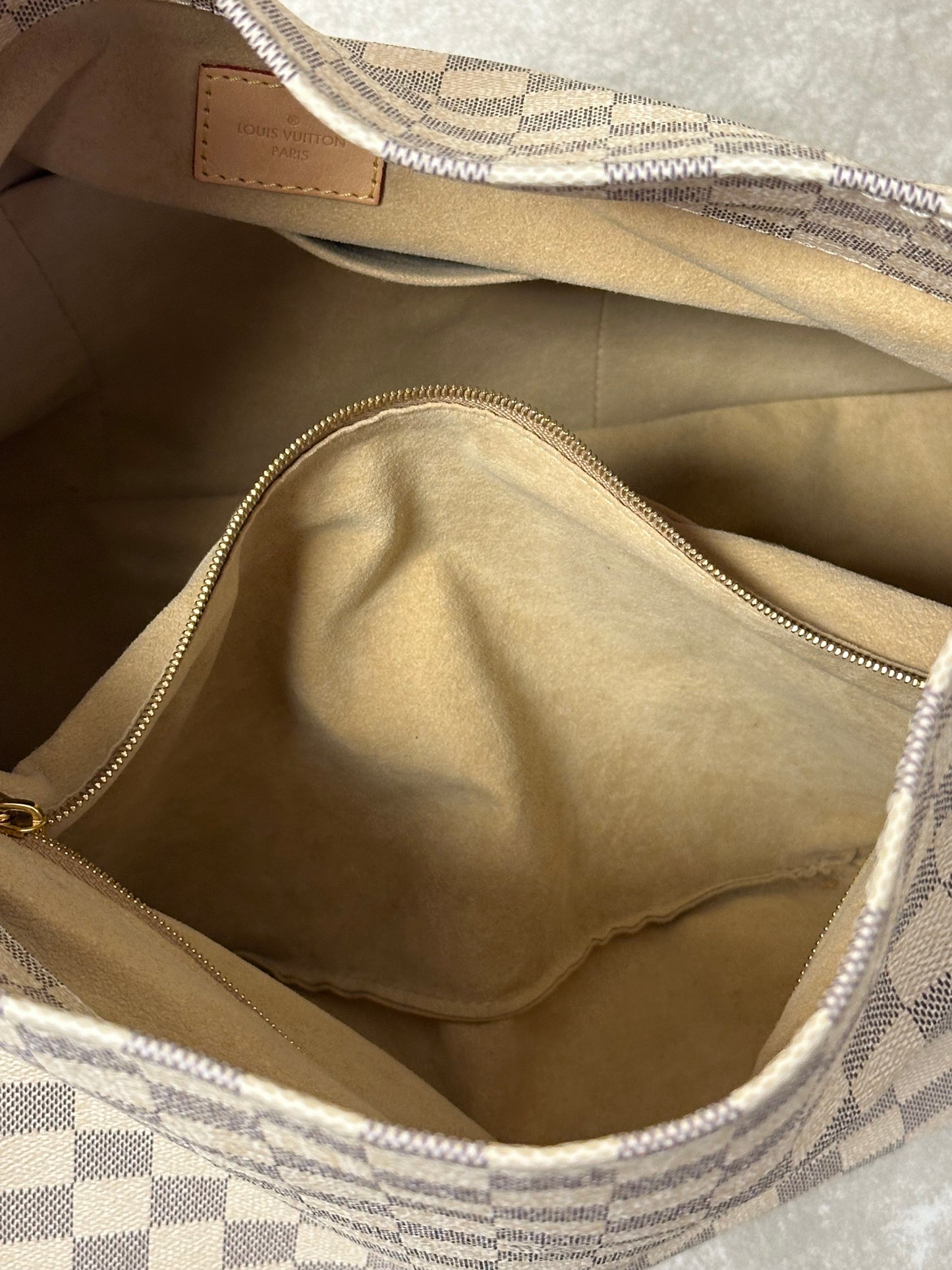 Louis Vuitton Damier Azur Artsy MM Beige Handbag