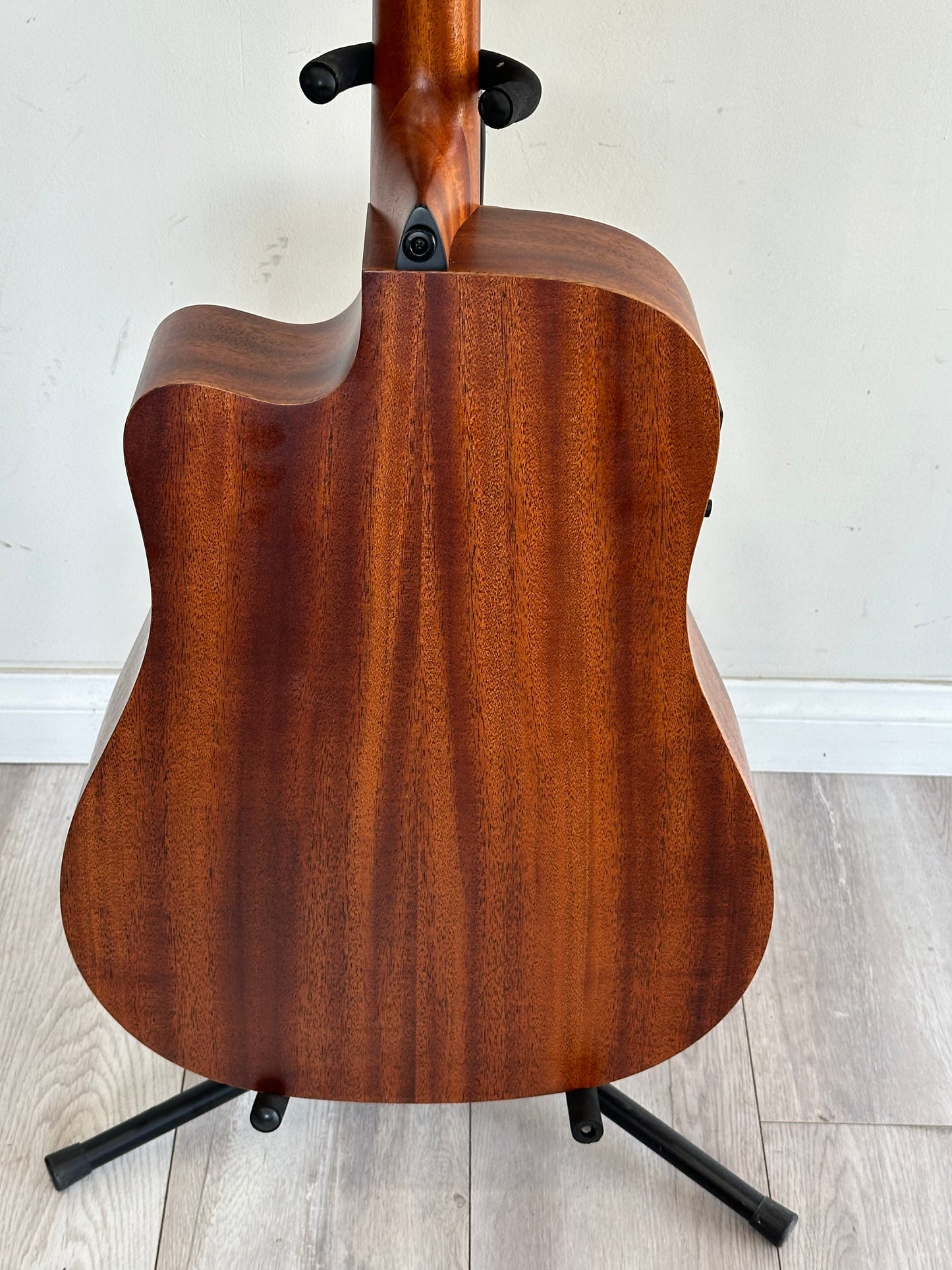 LAG Tramontane THV-10DCE Dreadnought Cutaway Electric/Acoustic Guitar W/ HyVibe