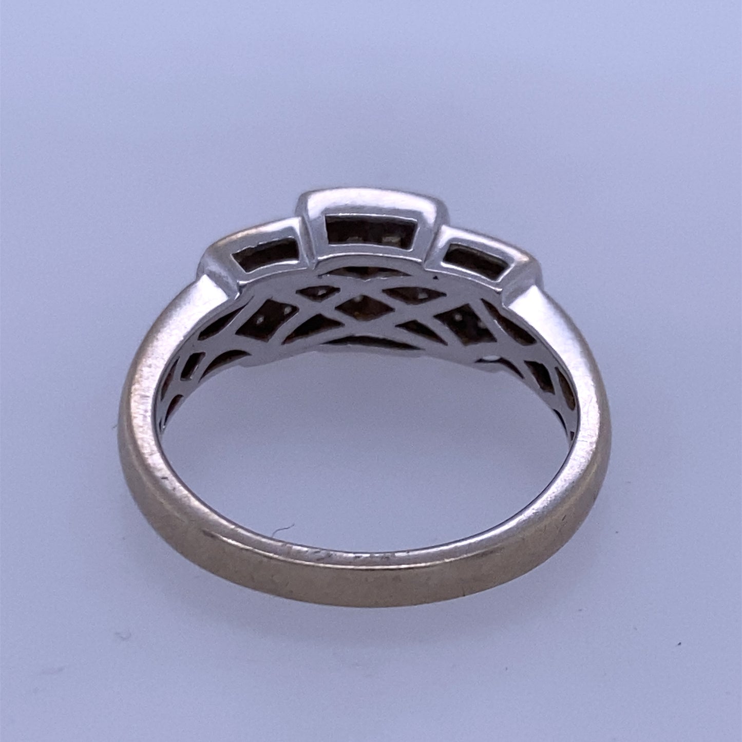 14k White Gold Custom Ring W/ 0.53TCW of Round & Sqaure Diamond Stones