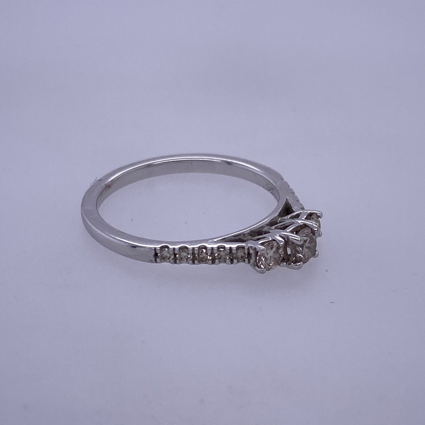 10k White Gold Three Tip Diamond Ring