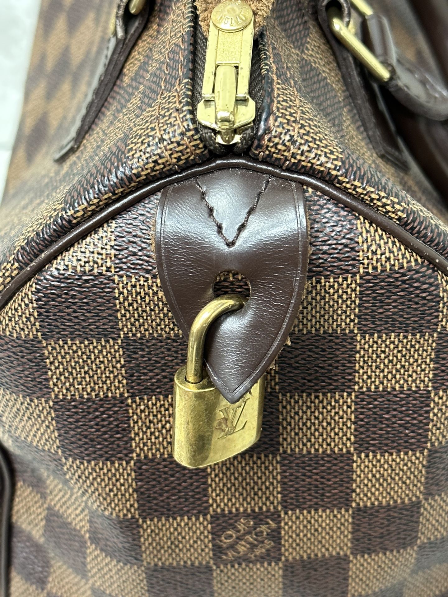 Louis Vuitton Speedy Red Interior Shoulder Bag 30 Brown Canvas