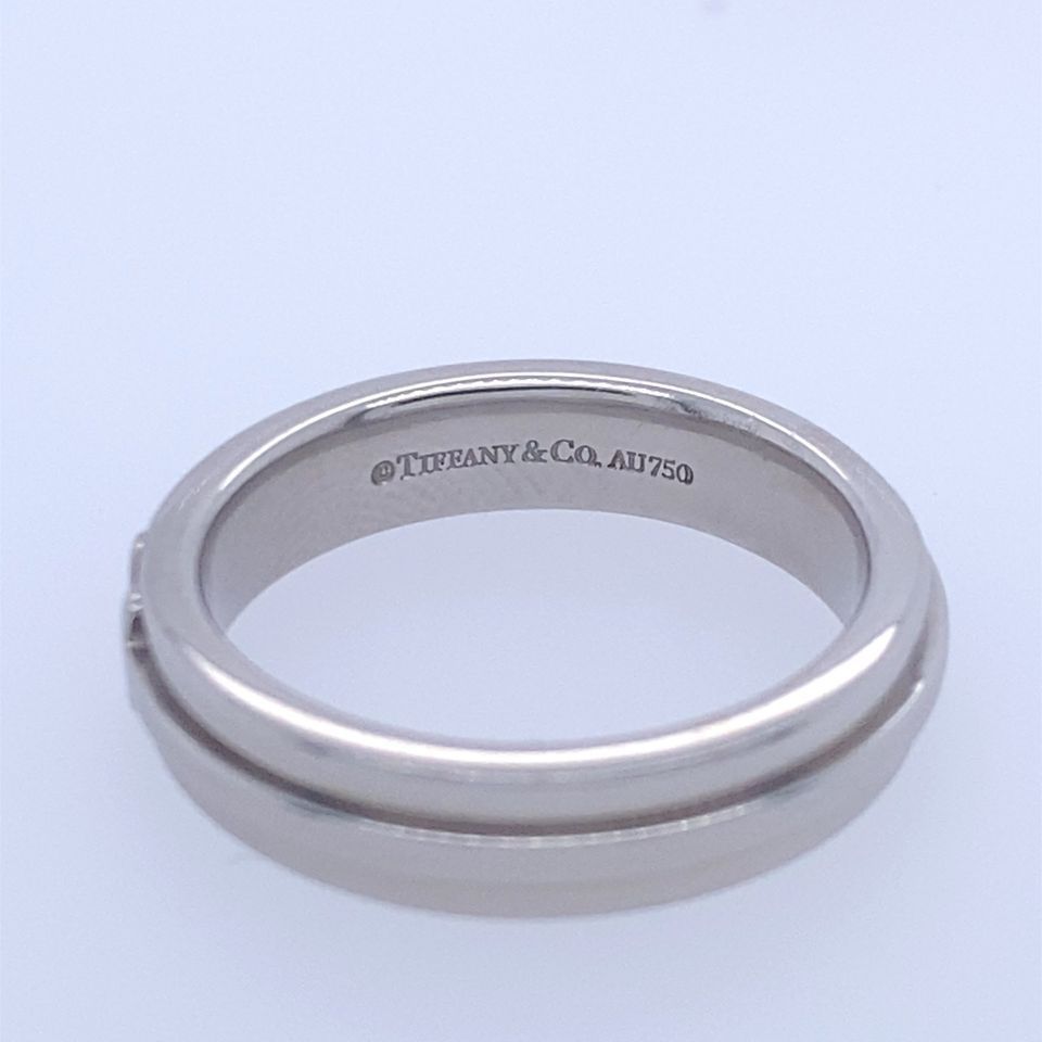 18k White Gold Tiffany & CO T Narrow Band Ring