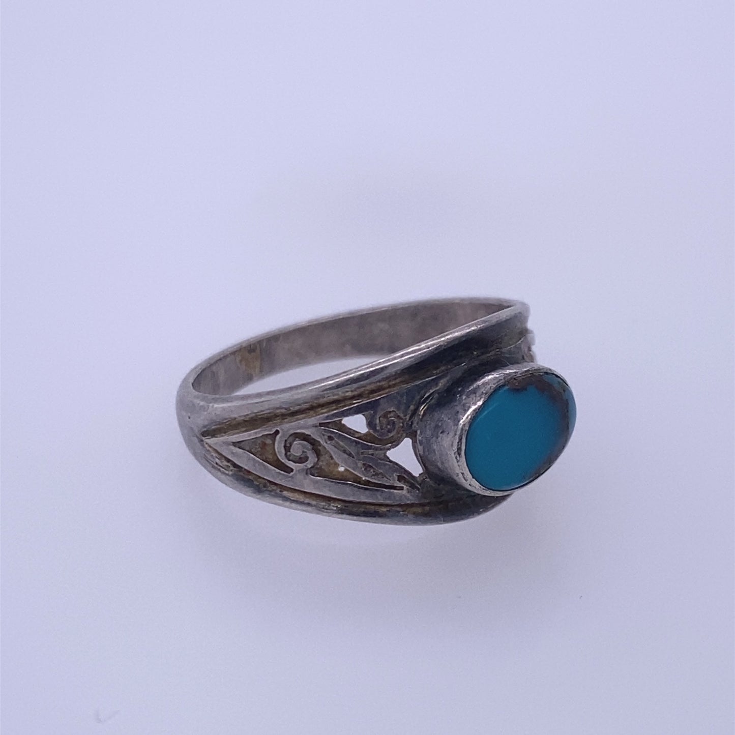 925 Sterling Silver Ring With Blue Oval Cut Stone on Top