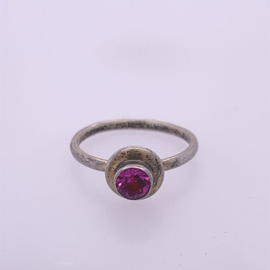 14k White Gold Vintage Ring With Round Cut Reddish/Pink Stone
