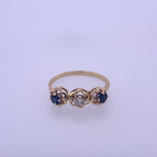 14k Yellow Gold Diamond & Sapphire Ring