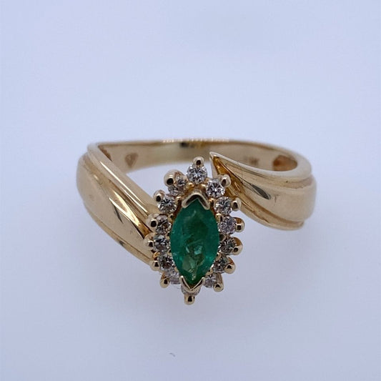 14k Yellow Gold Ring With Diamonds And Emerald Stone