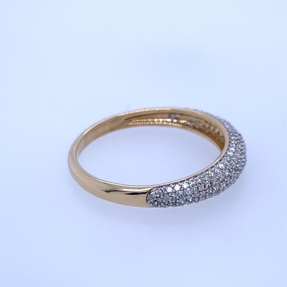 14k Yellow Gold Single Band Ring W/ Cluster Diamonds