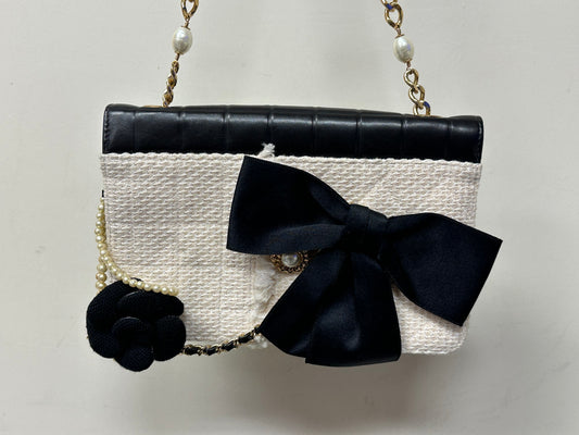 Chanel Pearl Leather Floral Purse Bag