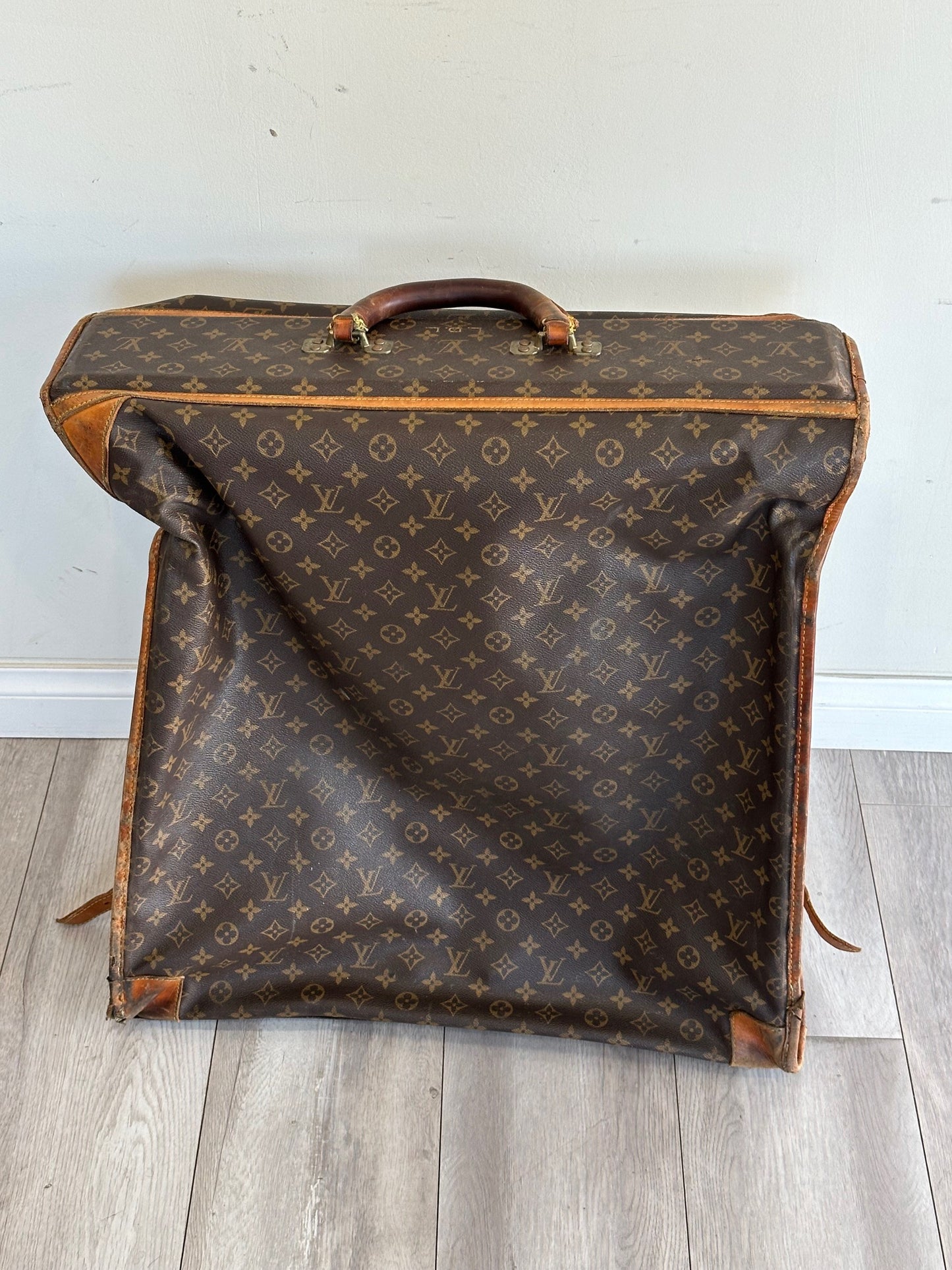 Louis Vuitton Vintage Large Folding Garment Monogram Luggage