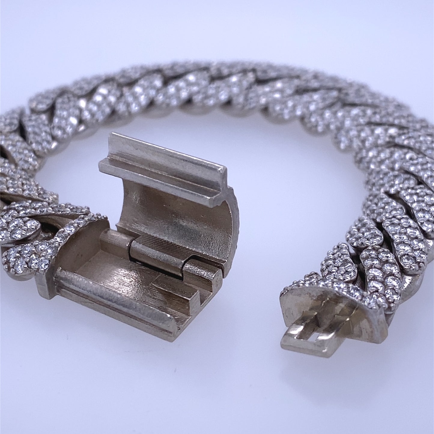 10k White Gold Diamond Cuban Link Bracelet