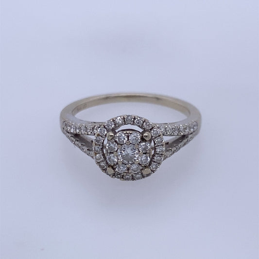 14k White Gold Woman’s Ring W/ 0.40TCW of Diamond’s