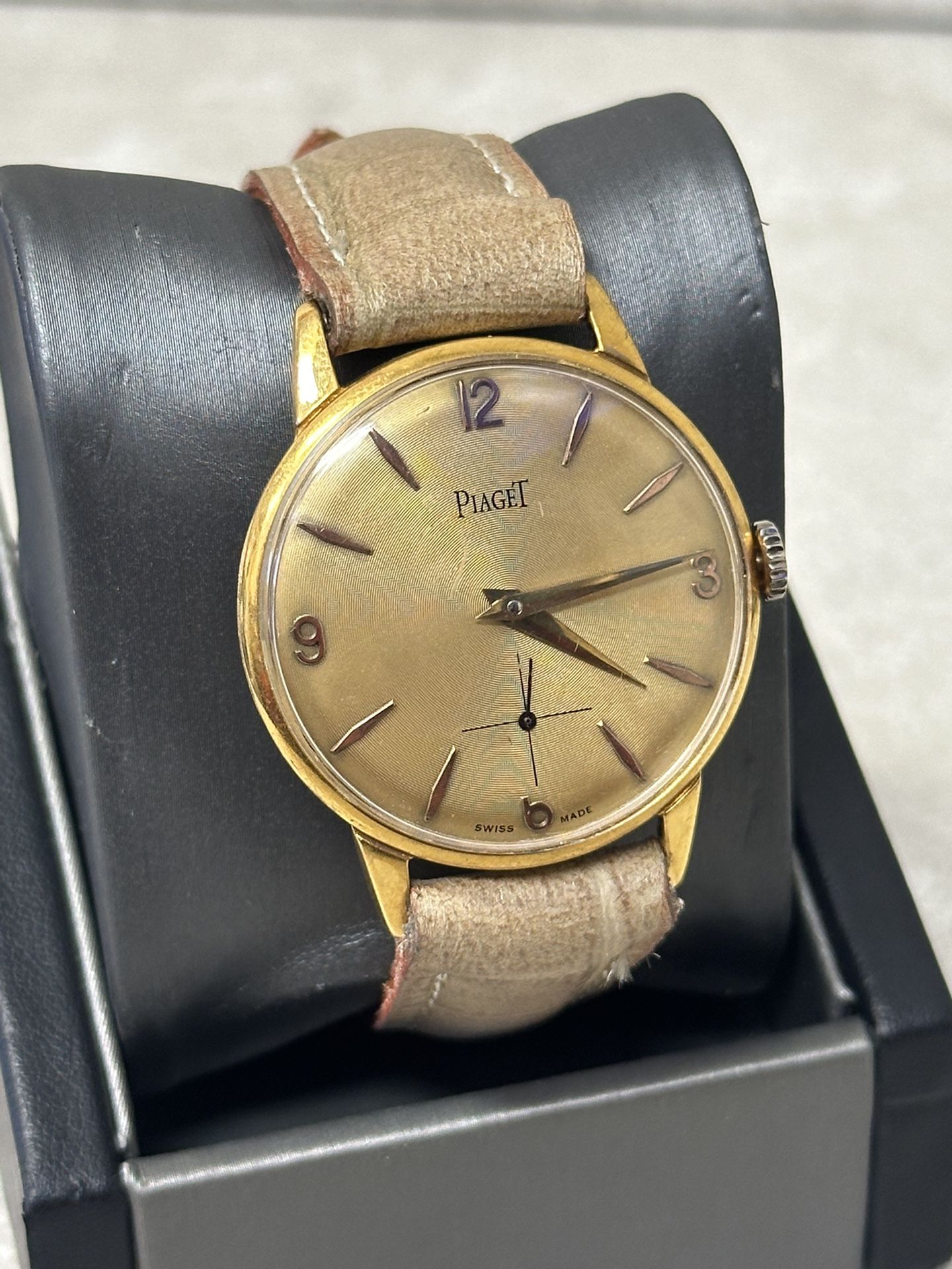 Vintage Piaget Classic Carrure-Lunette Swiss Made Manual Wind Watch